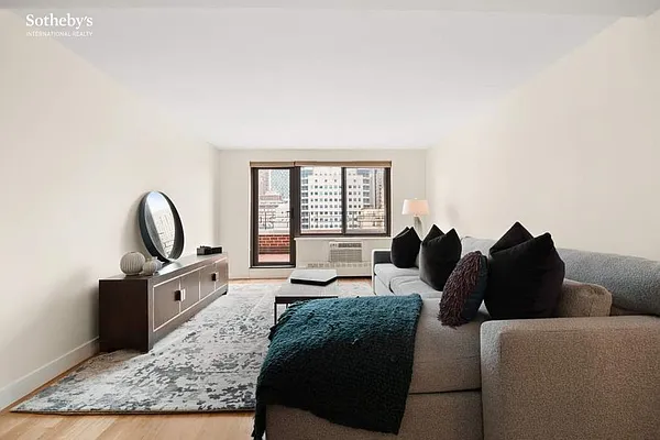 Sold by Sotheby's International Realty | media 24