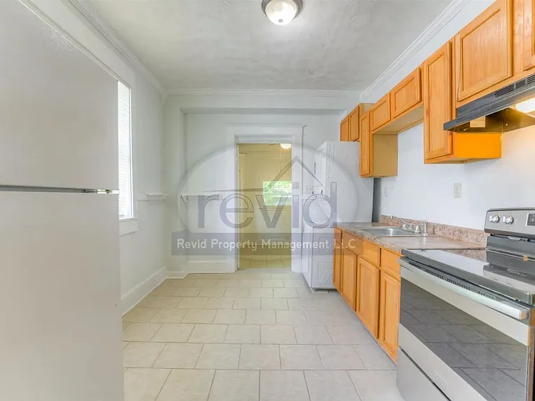 806 Maury St — Photo 7