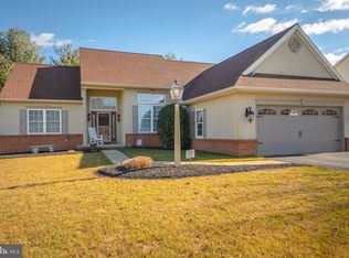 132 Round Hill Ln, Lancaster, PA