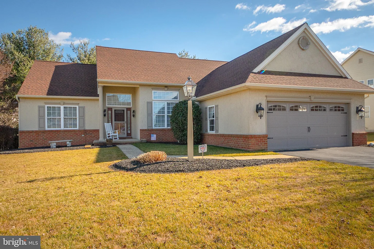 132 Round Hill Ln photo 1
