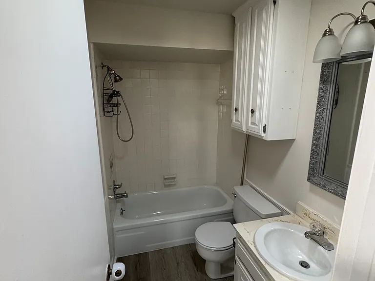 13038 E 27th Pl — Photo 7