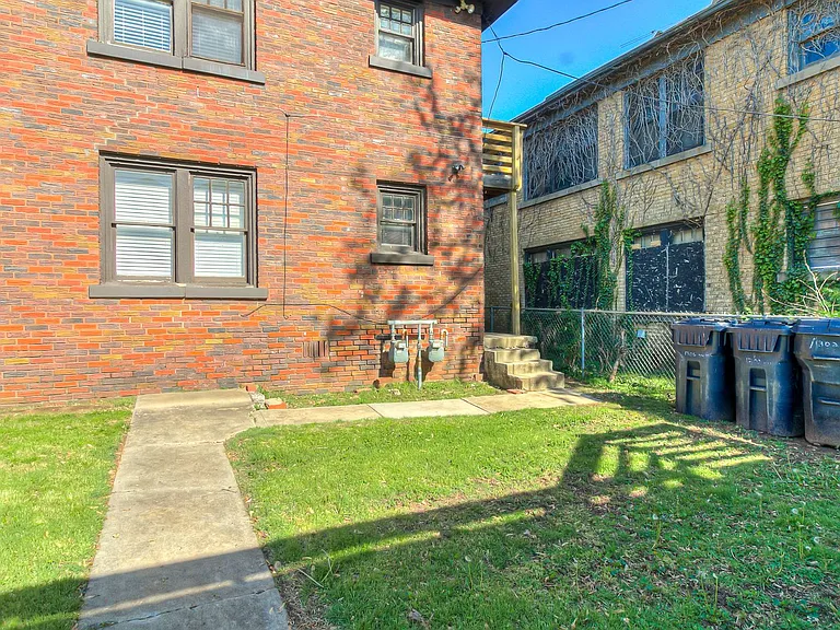 1300 NW 15th St — Photo 38