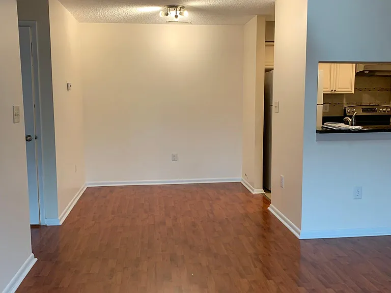4708 Ravens Crest Dr — Photo 5