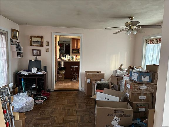 5th image of 146 S Cypress Lane