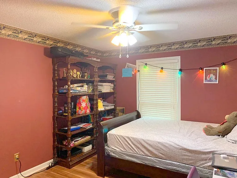 2050 Norcross Dr — Photo 34
