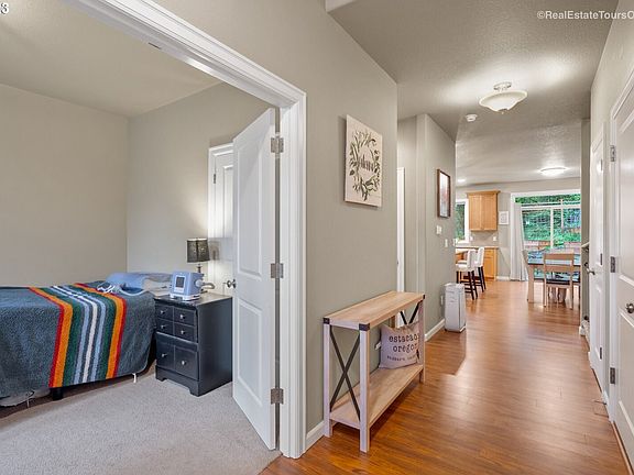 2nd image of 1180 Ne Cascadia Ridge Dr