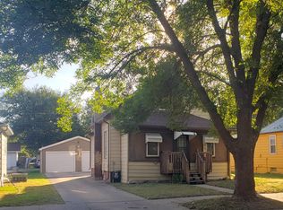 604 N Minnesota St, Mitchell, SD 57301