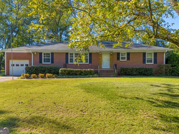 268 Smith St, Hartwell, GA 30643