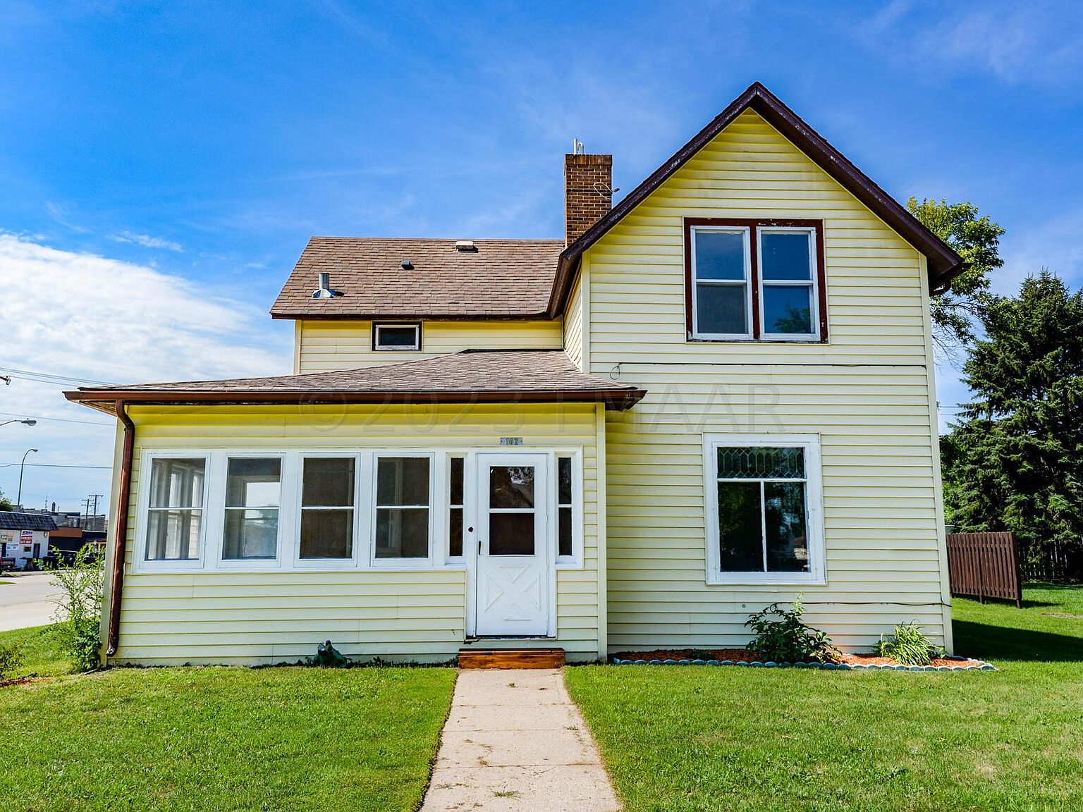 102 8th Ave N, Casselton, ND 58012 Zillow