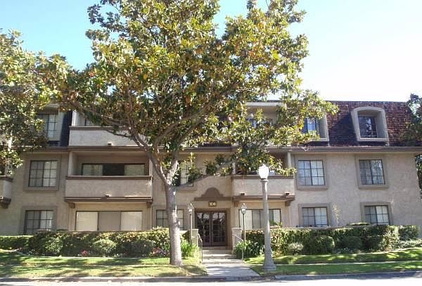 1st image of 108-307 N Hidalgo Ave