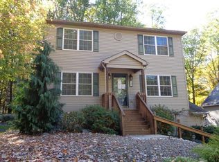 139 Bear Run Dr, Drums, PA 18222