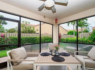 515 Beachwalk Cir, Naples, FL 34108