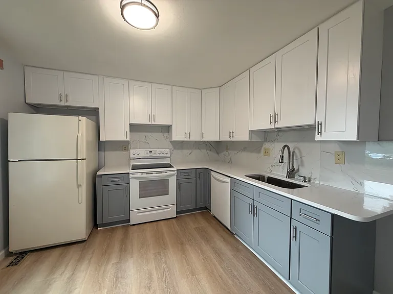 20 Citadel Cir — Photo 3