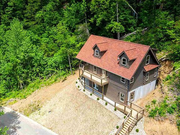 2nd image of 2397 Alpine Village Way Lot 115