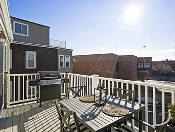 161 Emerson St #3L — Photo 8