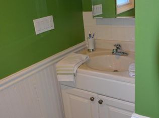 20 Holly Pl, Staten Island, NY 10306