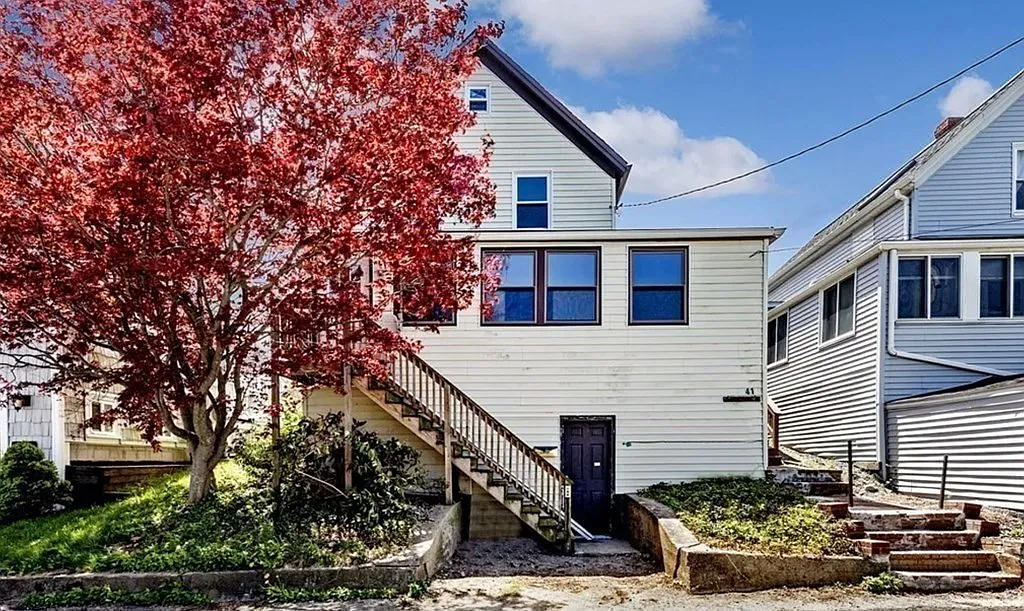3 bed, 1186 sqft, $3,400 — Photo 1