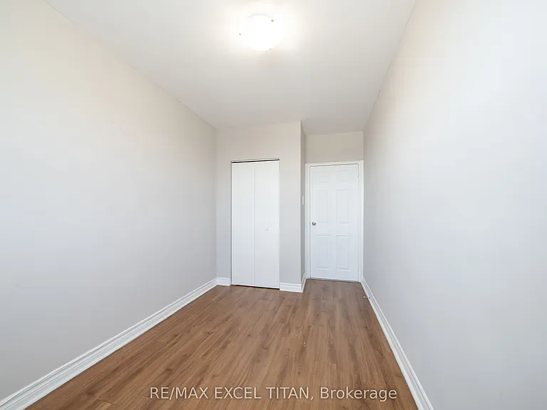 468 Ottawa St N #334D — Photo 3
