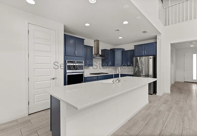 3407 E Louise Dr — Photo 16