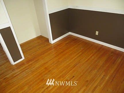 4th image of 8016 Westshore Drive SW