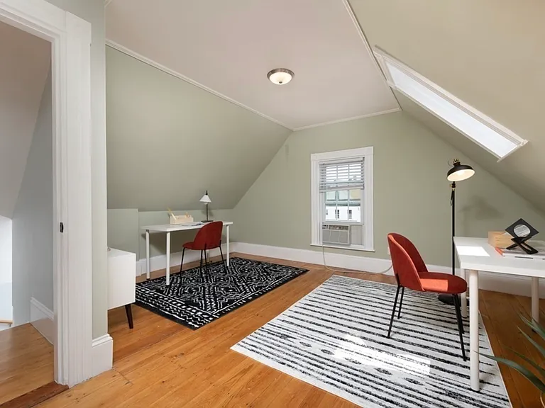 84 Belmont St — Photo 25
