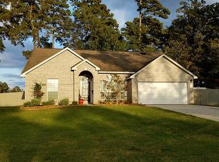 10656 Forest Creek Dr, Willis, TX 77318