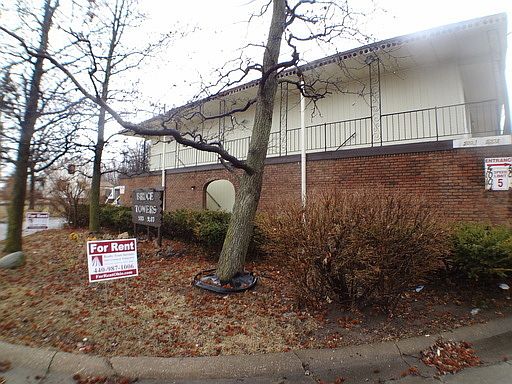 3rd image of 5001 Oberlin Ave APT 9