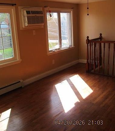 3rd image of 12006 172nd St #2