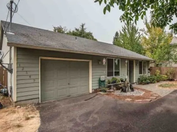 12549 SE Tibbetts St, Portland, OR 97236
