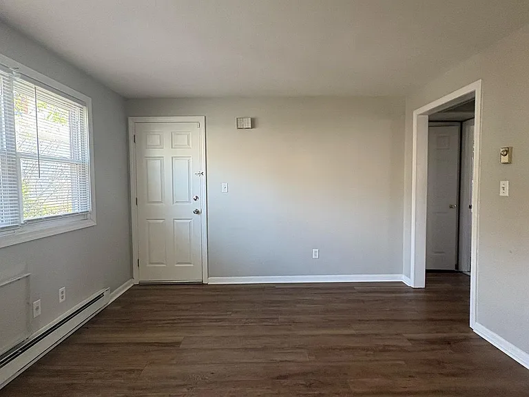 451 Main St #4A4 — Photo 6