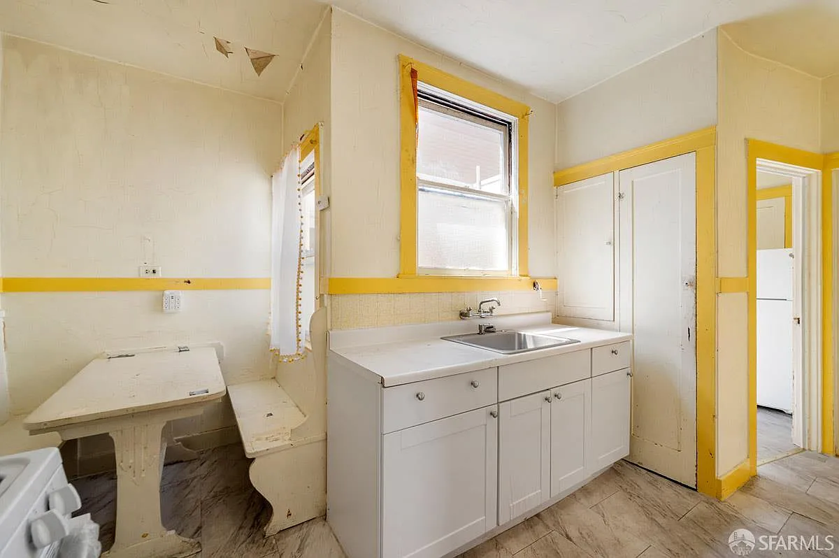 627 22nd Ave - Photo 6