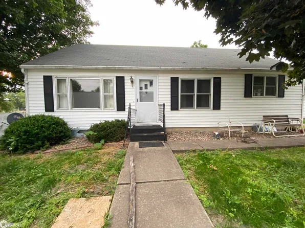 207 Tremont St, Farmington, IA 52626