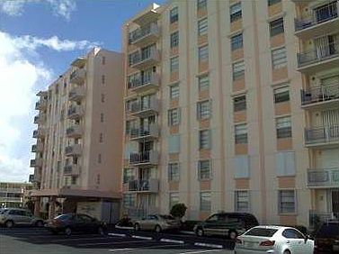 1st image of 430 Golden Isles Dr APT 508