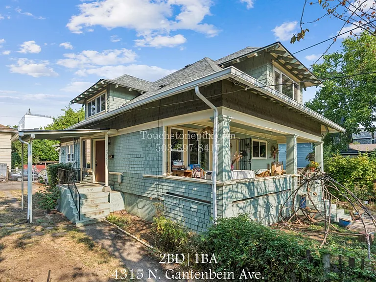 4315-4317 N Gantenbein Ave — Photo 1
