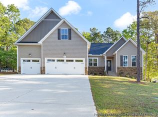 29 Longleaf Ct, Sanford, NC 27332