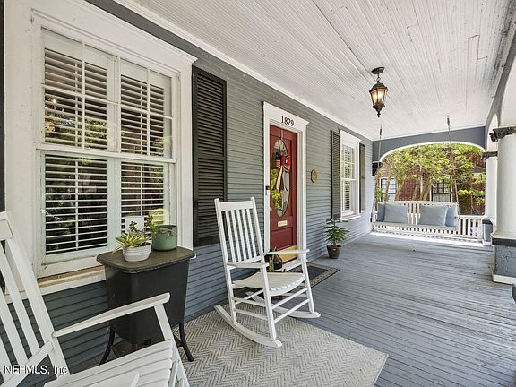 3rd image of 1829 BAYARD Place