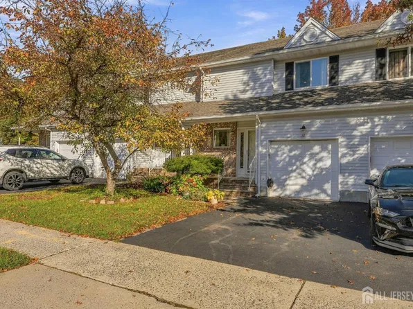 13 Forest Garden Dr, Matawan, NJ 07747