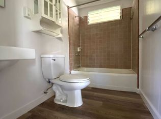 132 Milo Ln, Honolulu, HI 96813