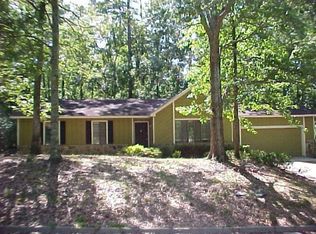 901 Fieldstone Dr, Dothan, AL 36303