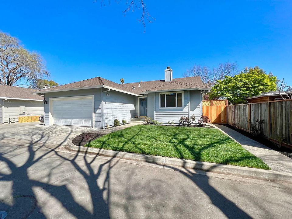 1st image of 2 Valerie Ln