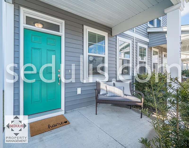 3 bed, 2.5 bath, 1365 sqft, $2,500 — Photo 3
