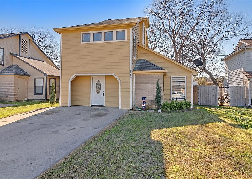 1st image of 1112 Parkwood Pl