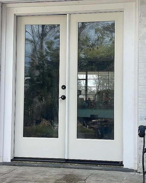 2nd image of 629 Bene St