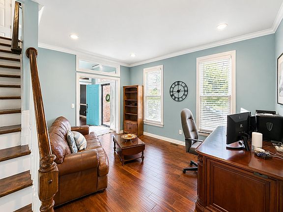 5th image of 4665 Saron Dr