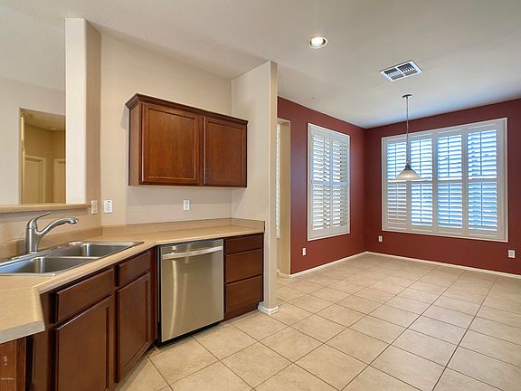 5th image of 3729 E Oxford Ln