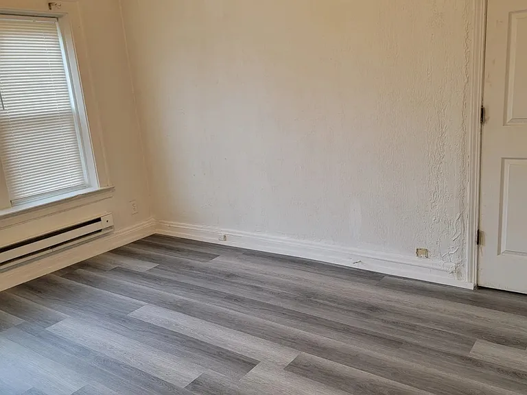 1874 Marloes Ave — Photo 29