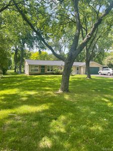 4025 Sashabaw Rd, Waterford, MI, 48329