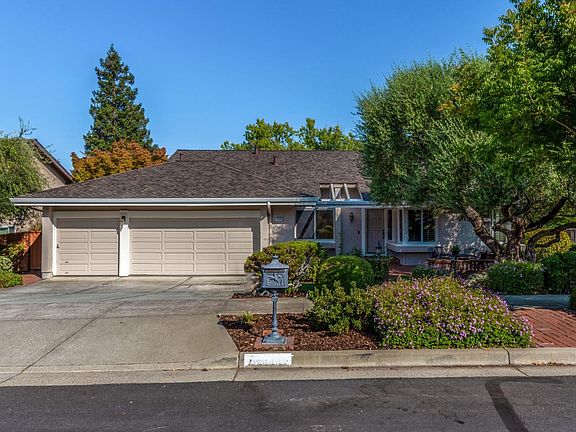 3rd image of 7035 Burnside Dr
