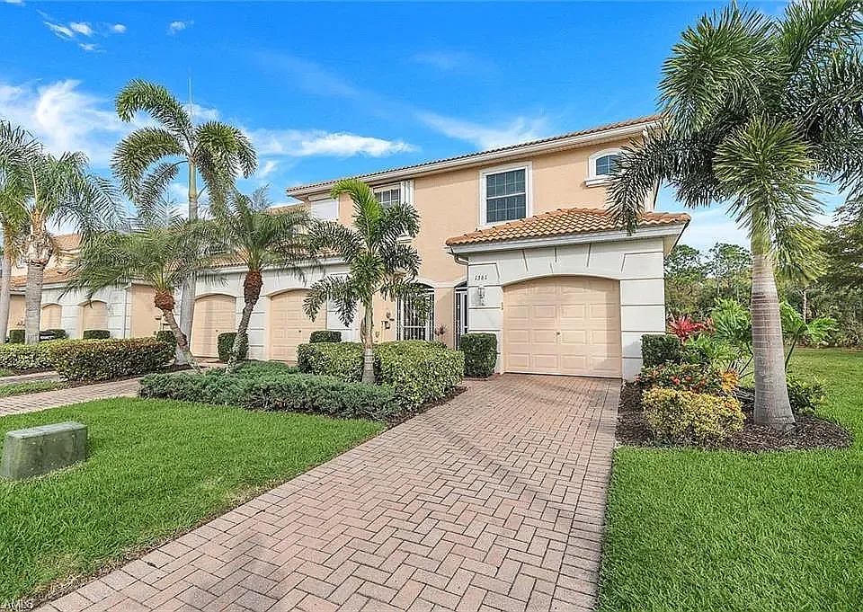 1361 Weeping Willow Ct