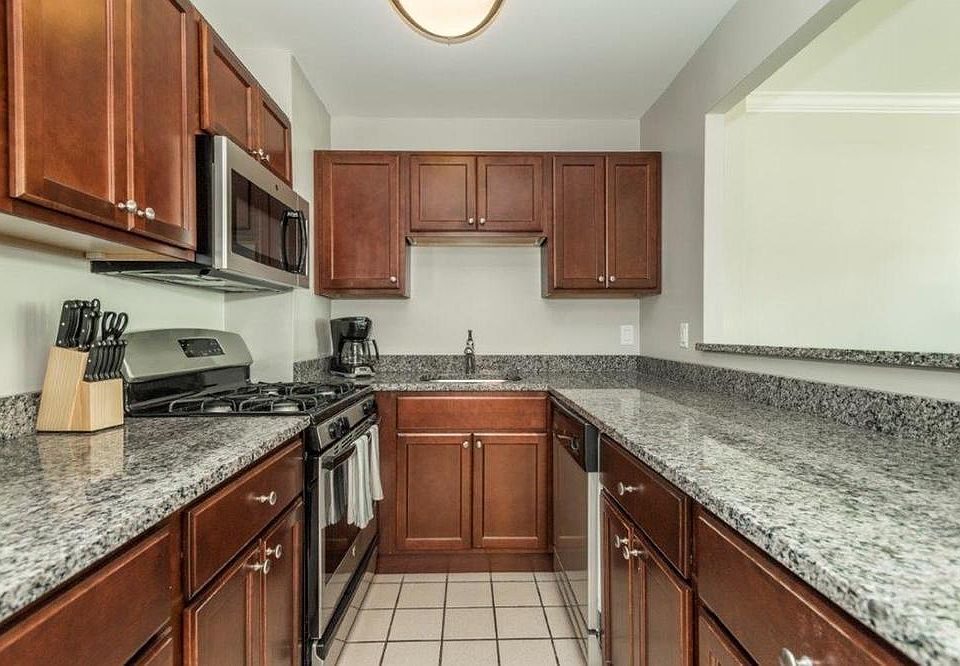 2nd image of 1412 Columbia Rd #7G